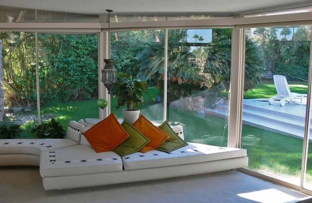 floortoceiling-windows-at-the-elvis-honeymoon-hideaway-elvis